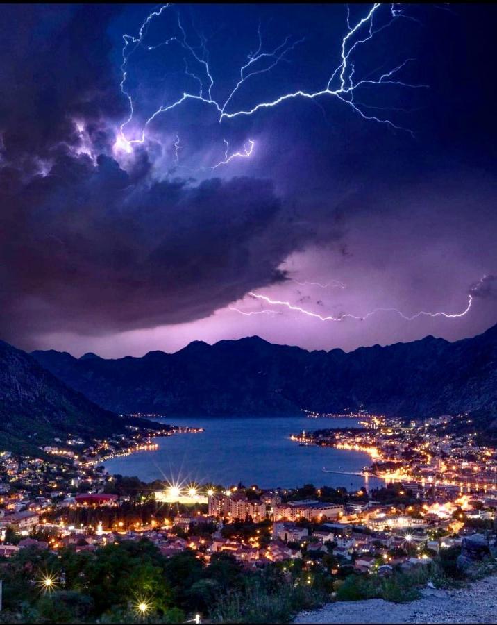 Apartmani Maxim Kotor Buitenkant foto